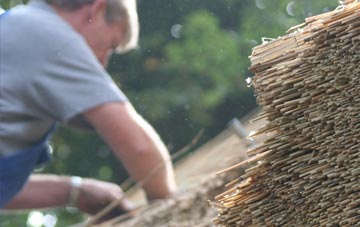 professional Doun Charlabhaigh thatchers